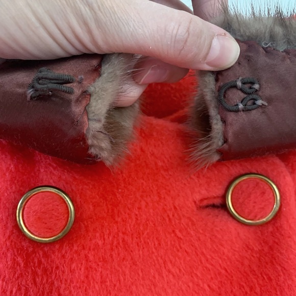 PRICE DROP Vintage Double Breasted Red Coat Fur Neckline 1960s 1970s Approx S/M - Picture 4 of 17